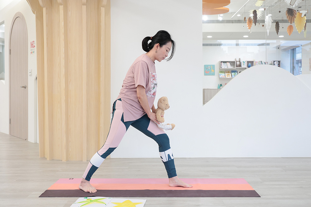 8M-1.5歲親子課程 | 輕鬆玩舒緩親子瑜珈